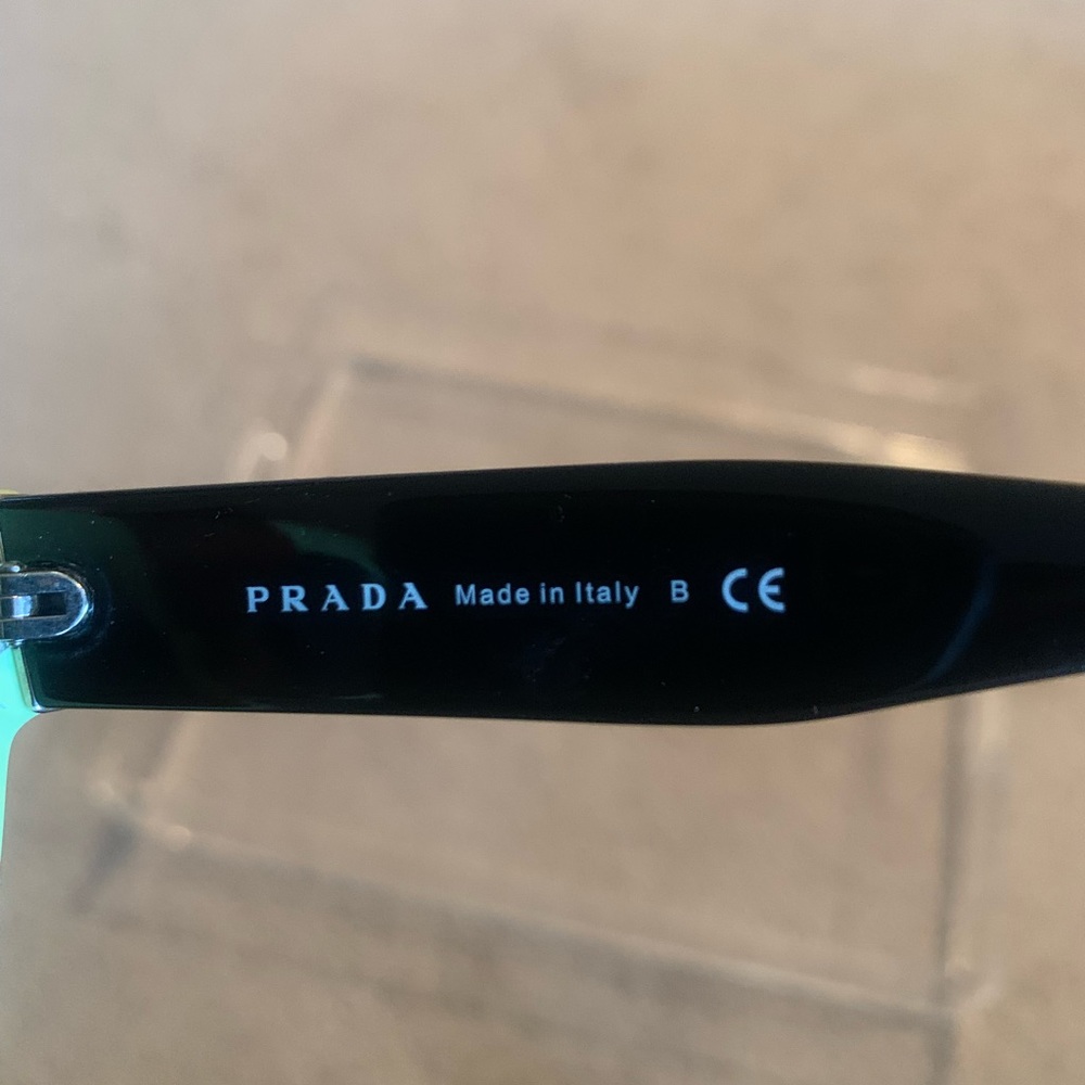 Prada Green framed Sunglasses - Picture 4 of 4